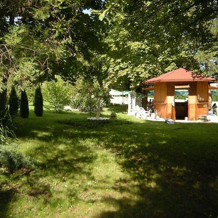 Park Hotel Persey Varna Buitenkant foto