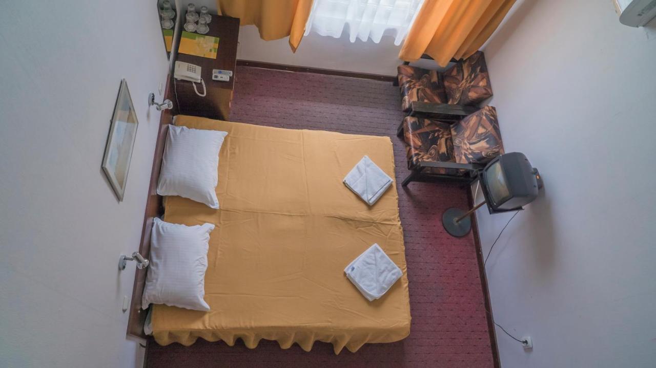 Park Hotel Persey Varna Buitenkant foto