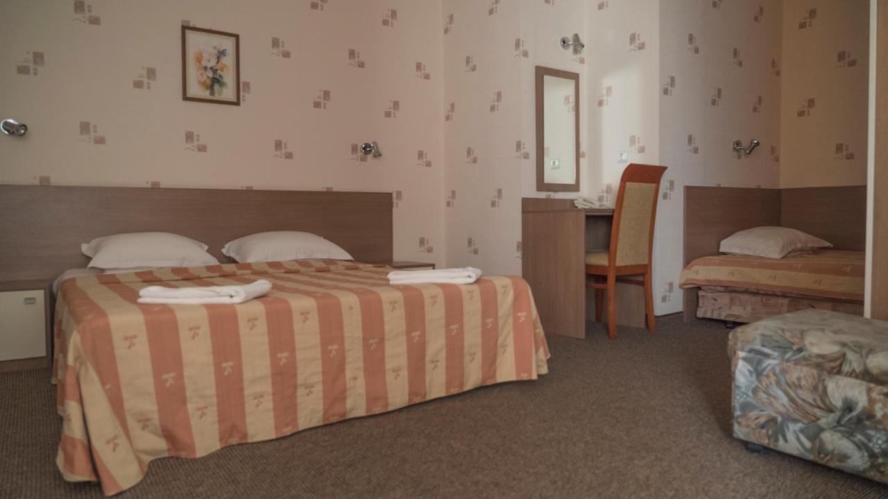 Park Hotel Persey Varna Buitenkant foto