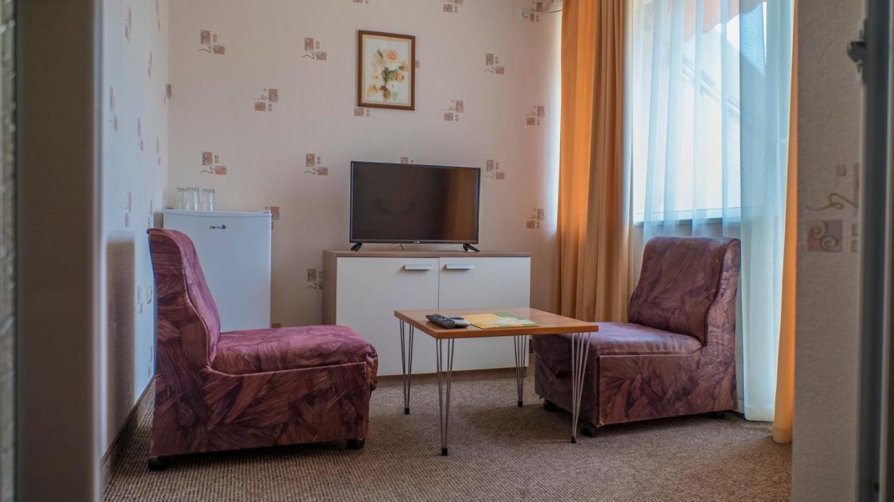 Park Hotel Persey Varna Buitenkant foto