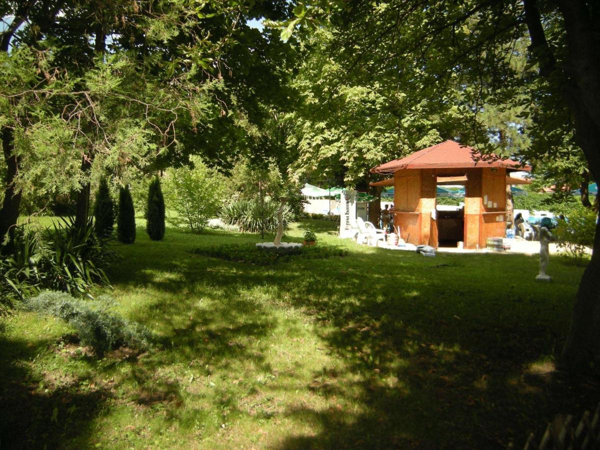 Park Hotel Persey Varna Buitenkant foto
