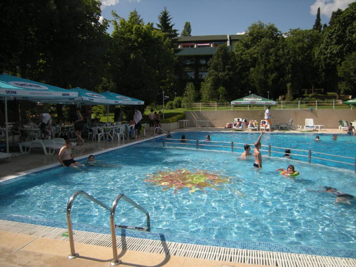 Park Hotel Persey Varna Buitenkant foto