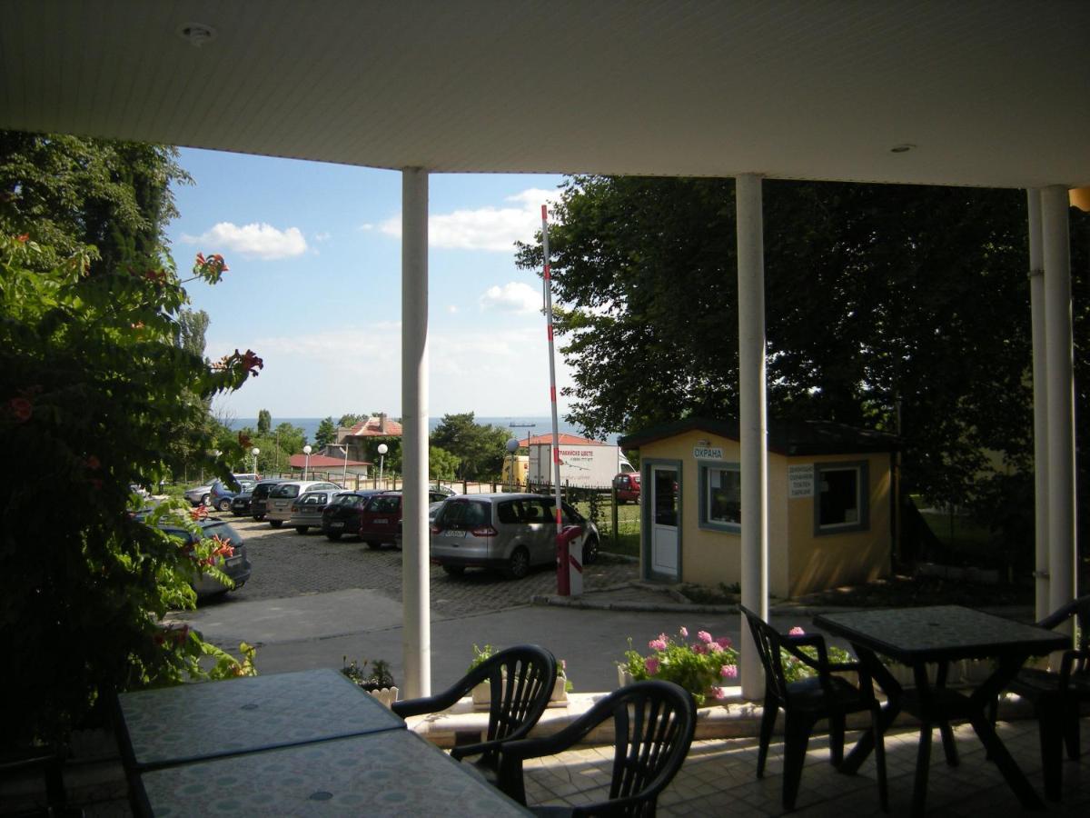 Park Hotel Persey Varna Buitenkant foto