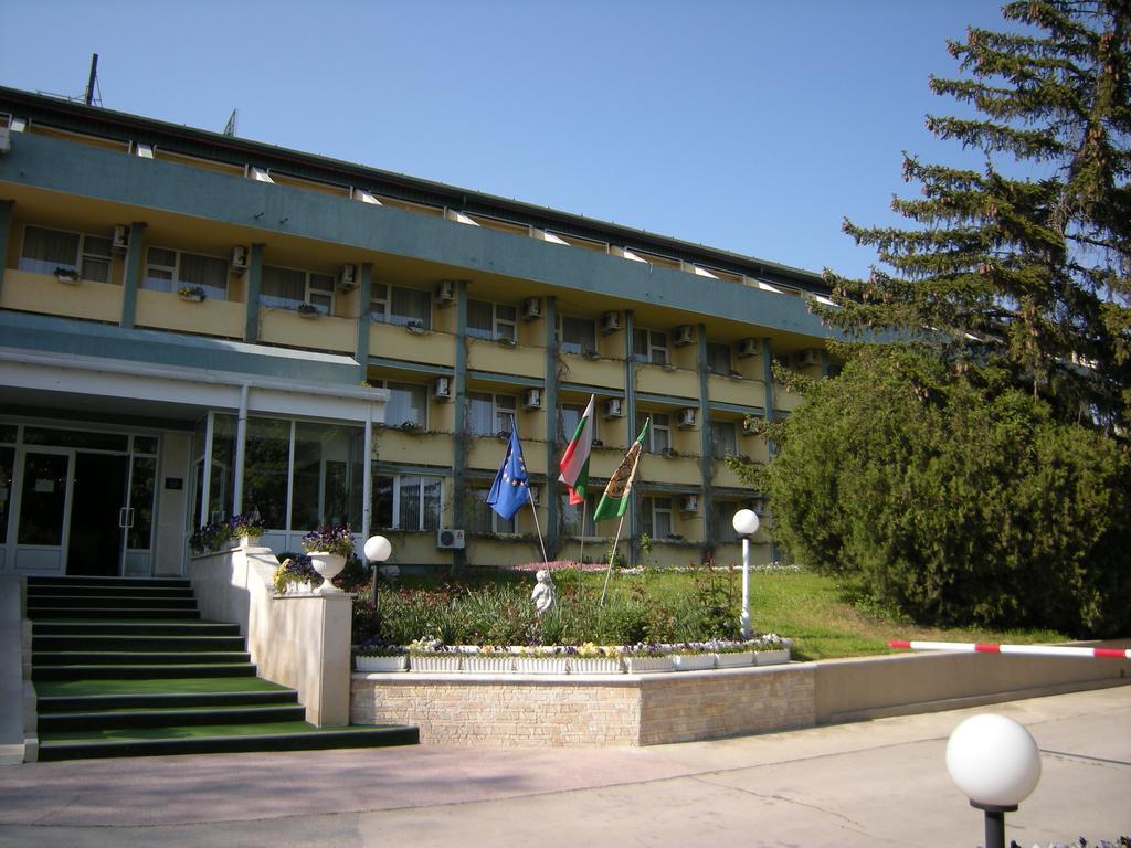 Park Hotel Persey Varna Buitenkant foto
