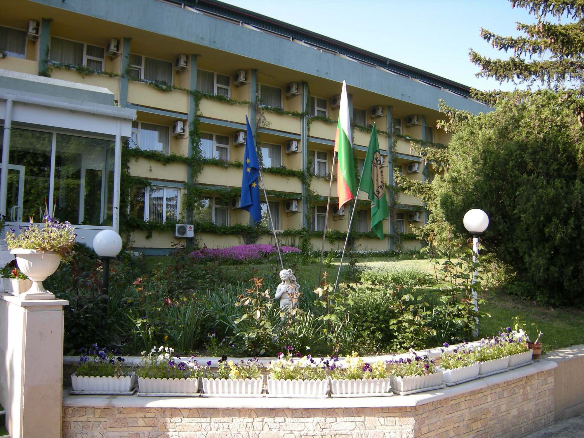 Park Hotel Persey Varna Buitenkant foto